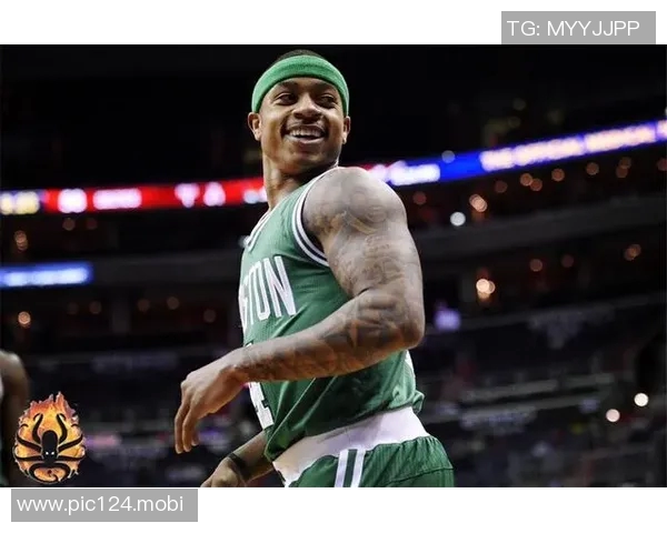 进攻表演！托马斯第二节9投7中轰下18分，带队实现反超